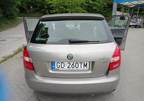 Skoda Fabia cena 15200 przebieg: 92000, rok produkcji 2011 z Gdańsk małe 232